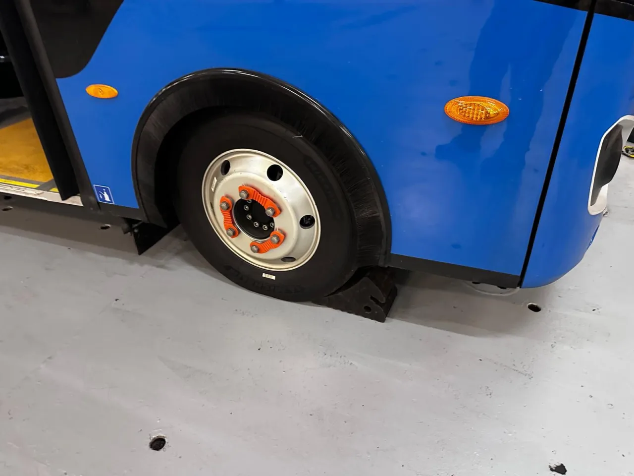 50 electric buses, photo 3